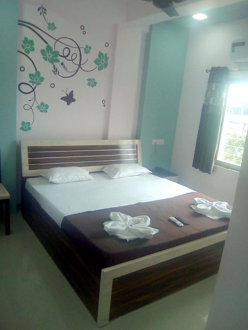 Kankavali Neelisha River Front Inn מראה חיצוני תמונה